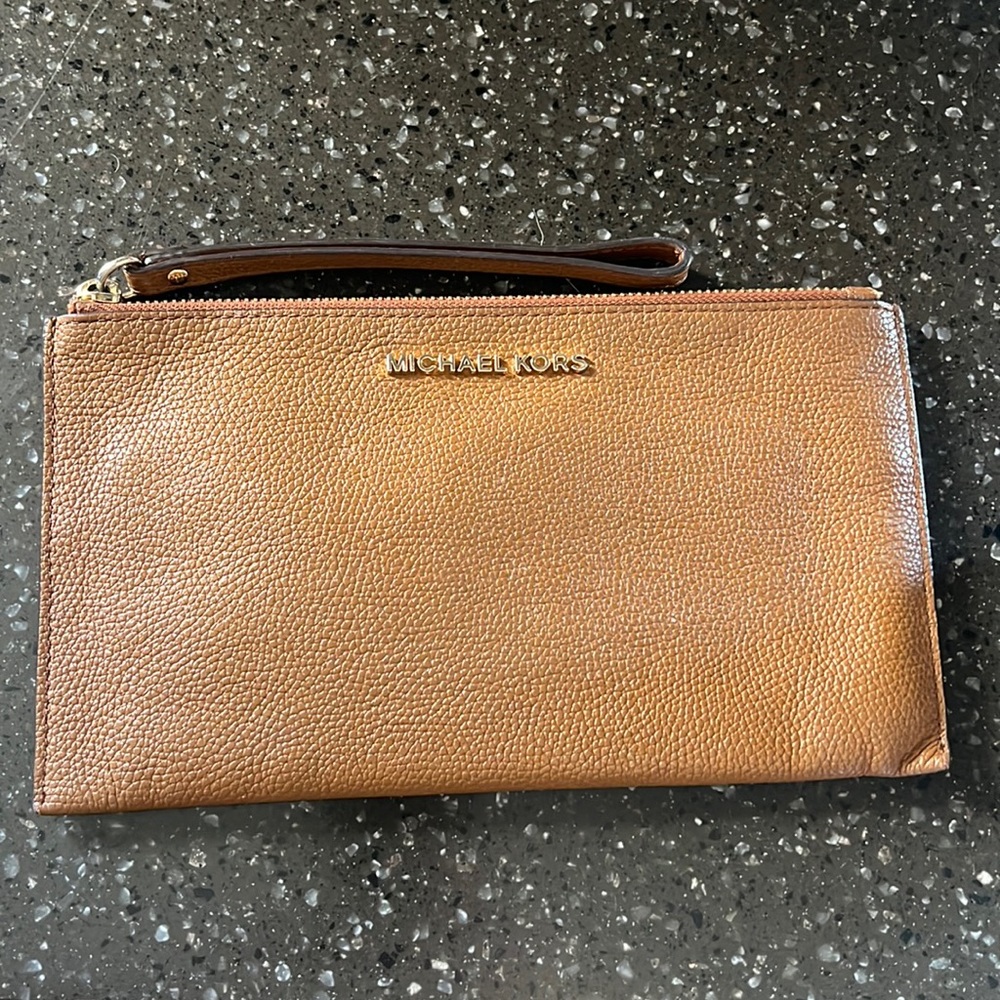 Michael Kors Wristlet wallet